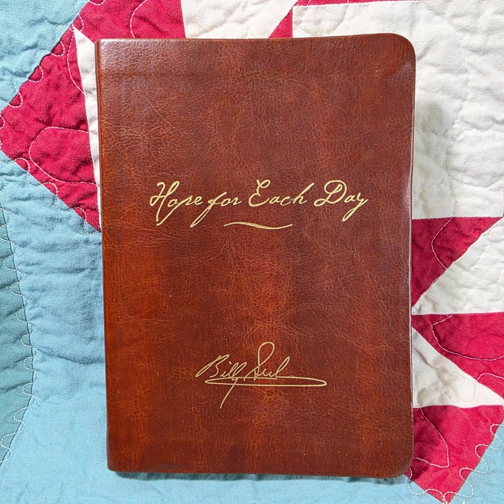 Billy Graham Hope for Each Day Daily Devotional Brown Faux Leather Gold Edges